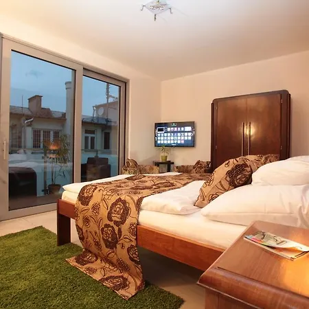 Parliament Penthouse Boutique Bed & Breakfast