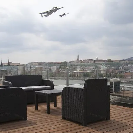Parliament Penthouse Boutique 4*