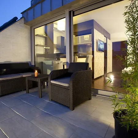 Bed & Breakfast Parliament Penthouse Boutique