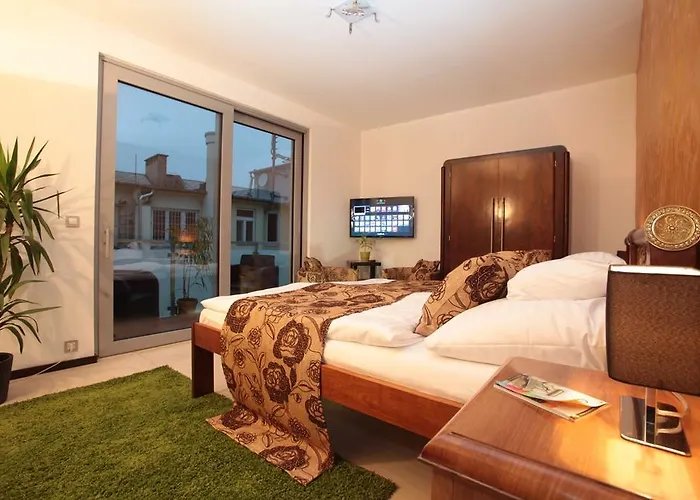 Parliament Penthouse Boutique Couette-café