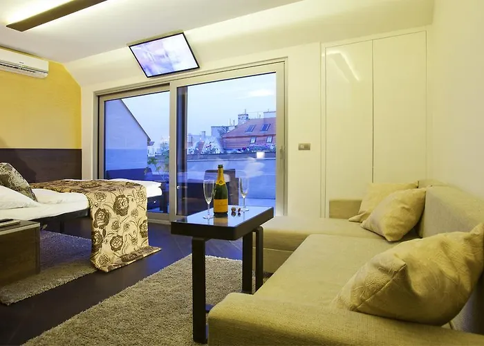 Couette-café Parliament Penthouse Boutique 4*