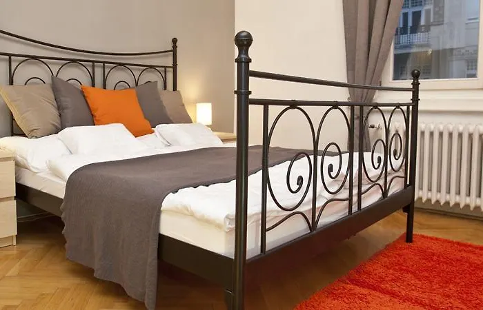 Parliament Penthouse Boutique