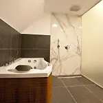 Frühstückspension Parliament Penthouse Boutique 4*